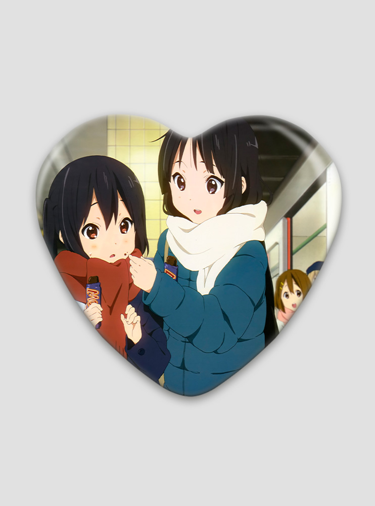 Значок серце Легка музика 4 (K-On) Значок серце Легка музика 4 (K-On)