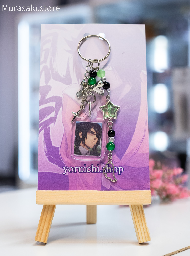 Авторський акриловий брелок Ханджи (Атака Титанів) / yoruichi.shop
