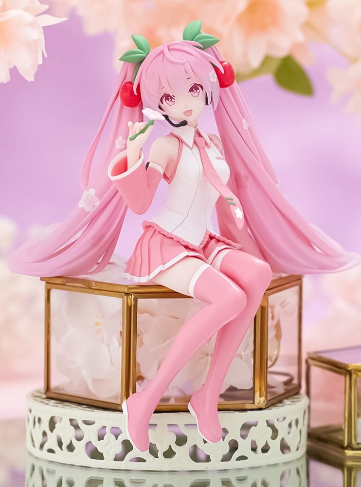 Фігурка Furyu Hatsune Miku Sakura Noodle Stopper 2024 Ver.