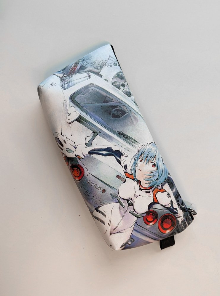 Пенал Аянамі Рей (Evangelion)
